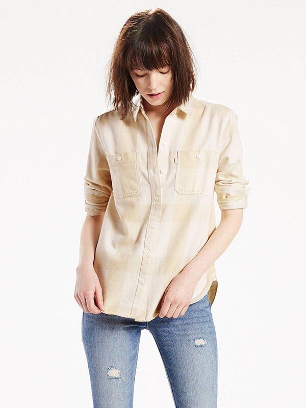 Una Blusa De Seda Satinada Para Mujer, Con Botones, Casual